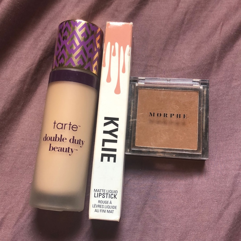 MAKEUP!